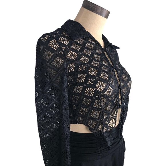Women's Black Button up Crop-top - Picture 6 of 6